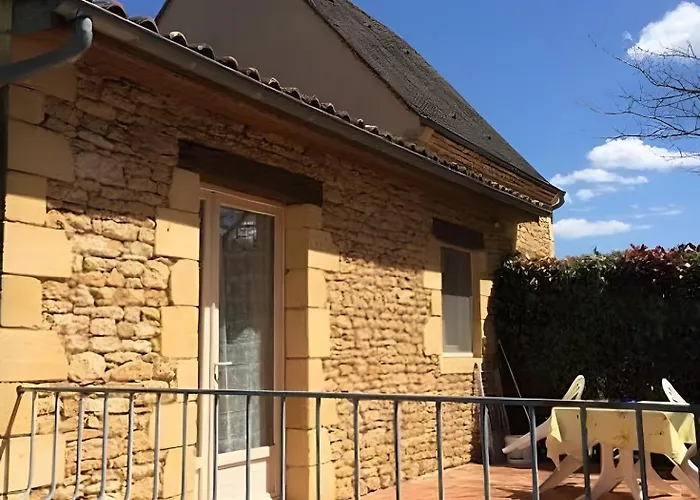 Jerome A La Croix D'allon سارلا لا كانيدا